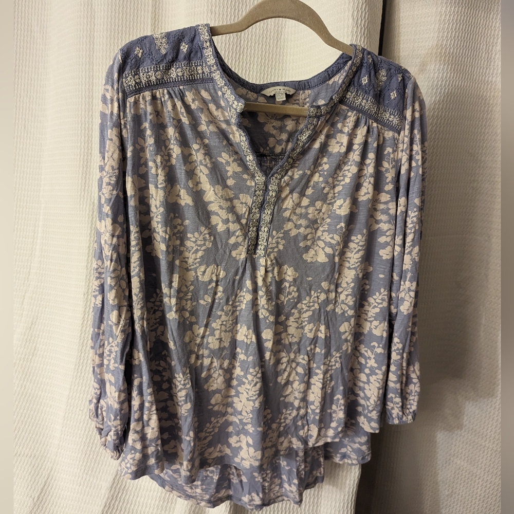2x Lucky Brand sky blue and white peasant blouse
